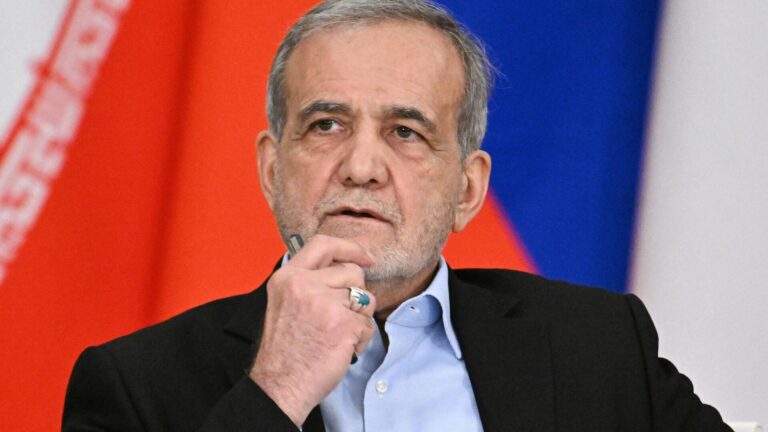 iran-cumhurbaskani-pezeskiyan-herhangi-bir-tehditten-korkmuyoruz-5L4PX7sd.jpg